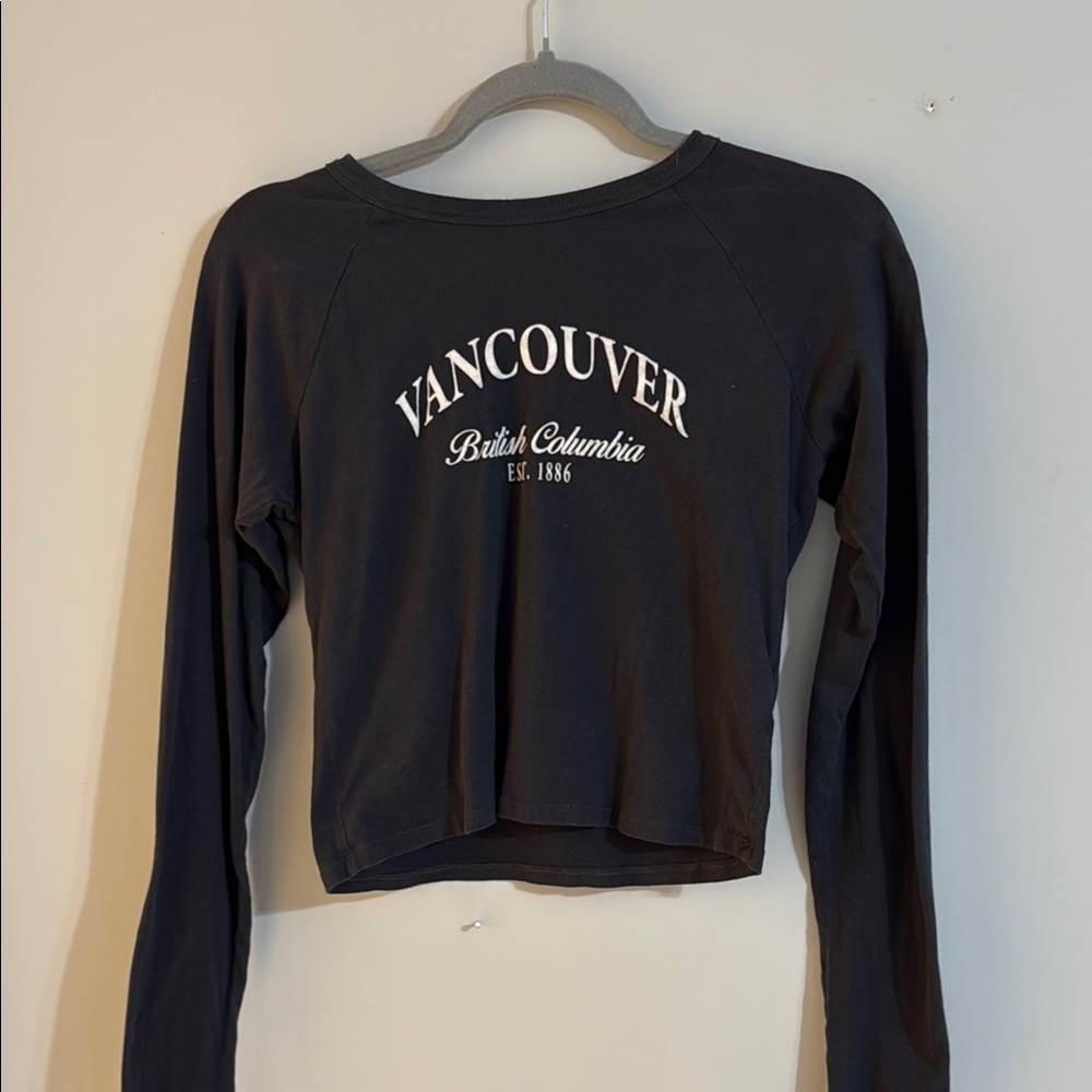 Vancouver Black Long Sleeve Women's Top
